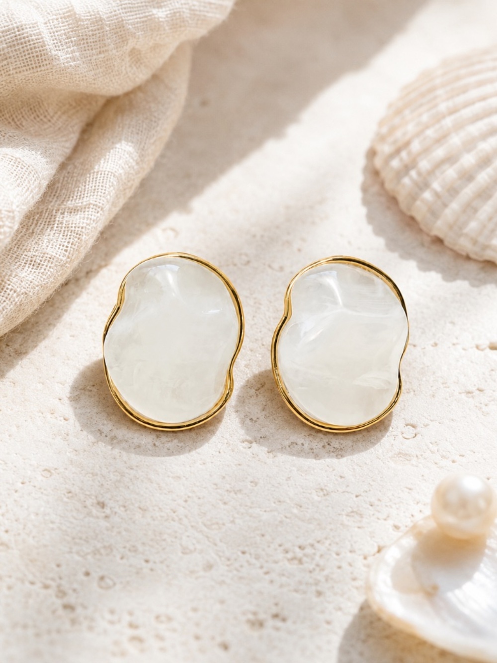 Colorful Resin Earrings for Women, Statement Studs, Gold Plated, Dainty Fashion
